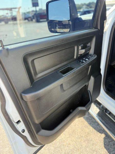 2023 Ram 3500 Tradesman Crew Cab 4x4 8 Box