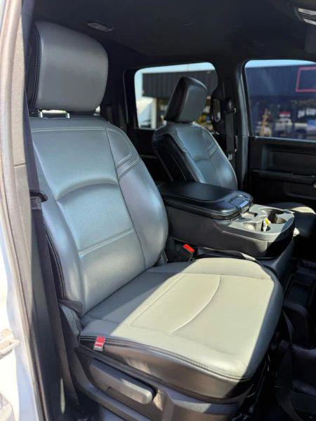 2023 Ram 3500 Tradesman Crew Cab 4x4 8 Box