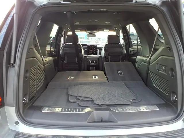 2025 GMC Yukon 4WD Denali