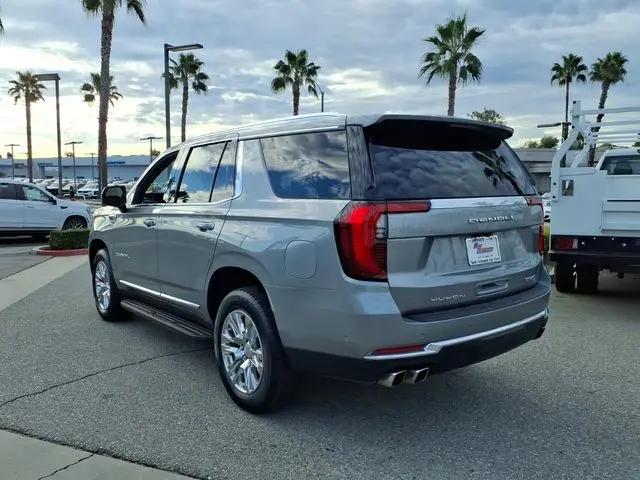 2025 GMC Yukon 4WD Denali
