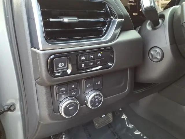 2025 GMC Yukon 4WD Denali