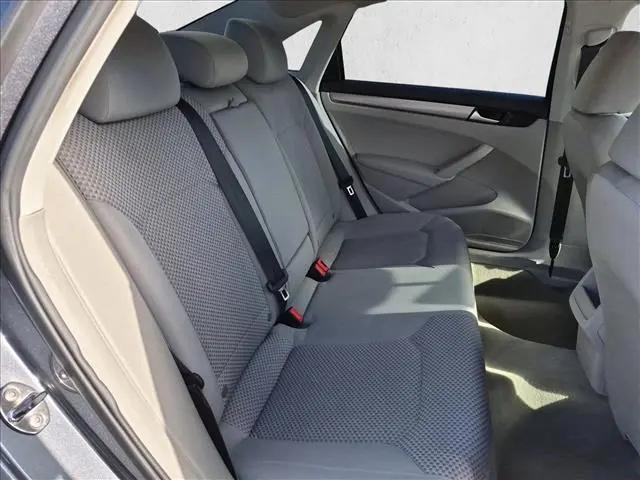 2014 Volkswagen Passat 1.8T S