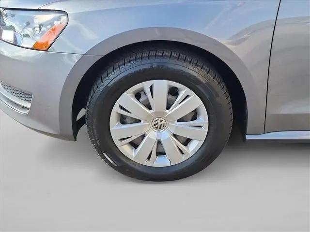 2014 Volkswagen Passat 1.8T S