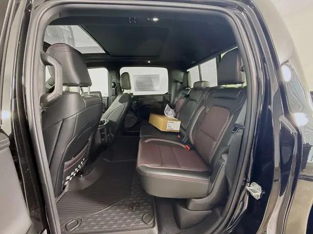 2025 Ram 1500 Rebel Crew Cab 4x4 57 Box
