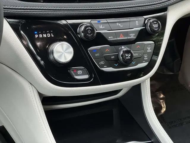 2023 Chrysler Pacifica Hybrid Limited