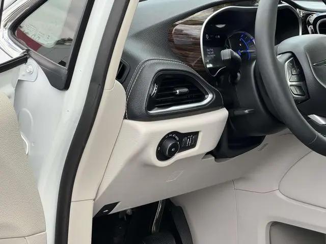 2023 Chrysler Pacifica Hybrid Limited