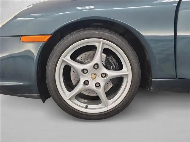 2004 Porsche 911 Carrera