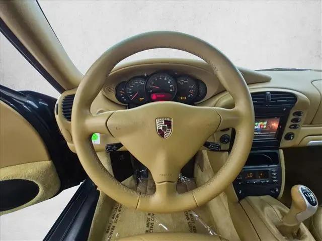 2004 Porsche 911 Carrera