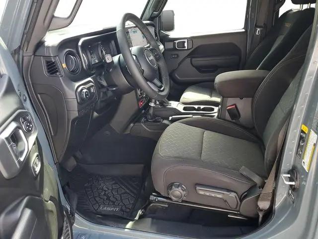 2025 Jeep Gladiator Sport