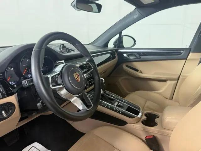 2020 Porsche Macan Macan