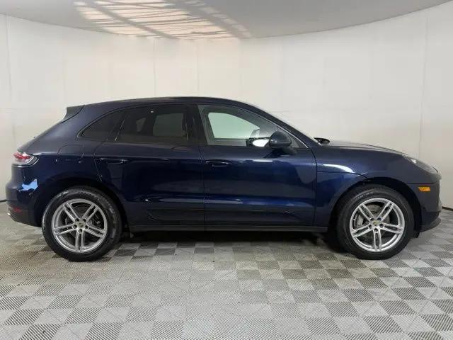 2020 Porsche Macan Macan