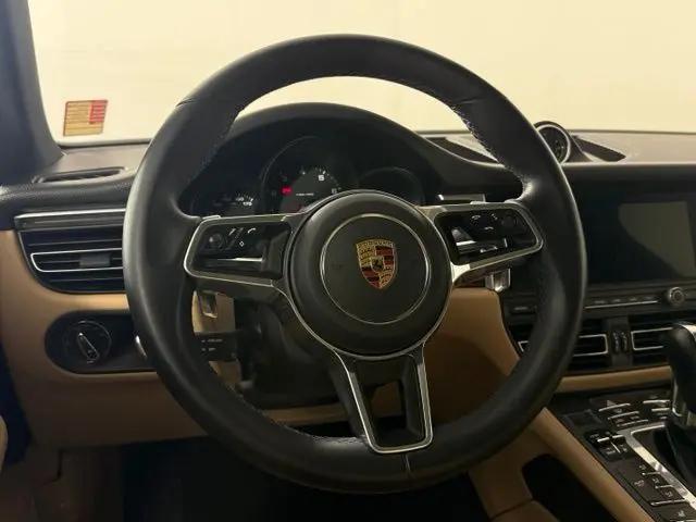 2020 Porsche Macan Macan