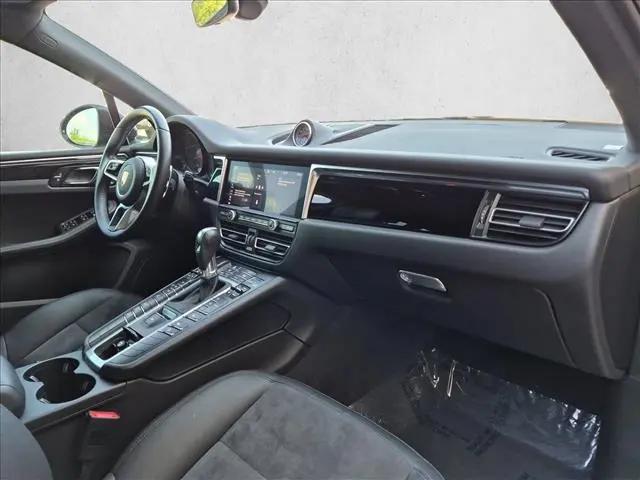 2021 Porsche Macan Macan