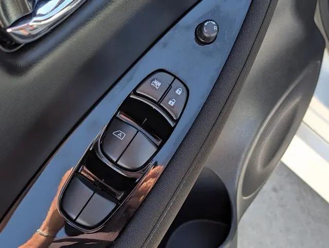 2024 Nissan LEAF SV PLUS