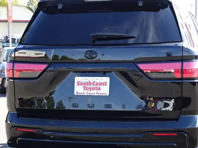 2024 Toyota Sequoia SR5