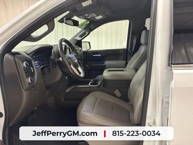 2021 GMC Sierra 1500 4WD Crew Cab Short Box SLT