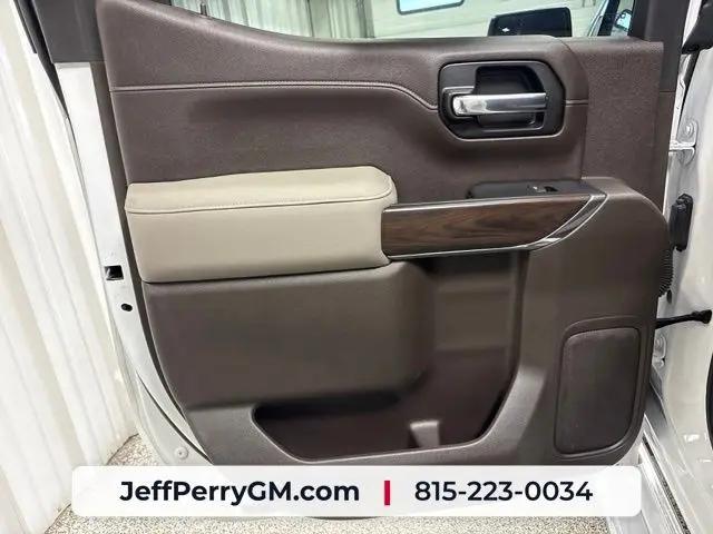 2021 GMC Sierra 1500 4WD Crew Cab Short Box SLT