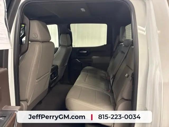 2021 GMC Sierra 1500 4WD Crew Cab Short Box SLT
