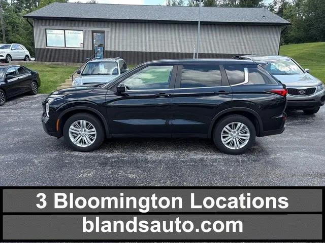 2023 Mitsubishi Outlander ES 2.5 S-AWC for sale in Bloomington, IN
