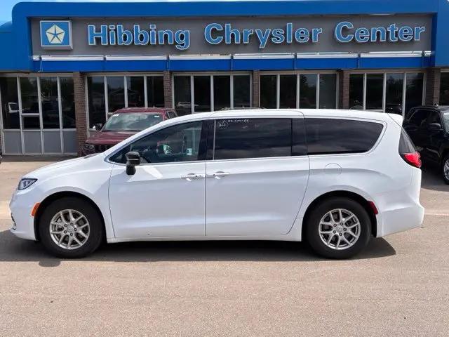 2026 Chrysler Pacifica Select for sale in Hibbing, MN