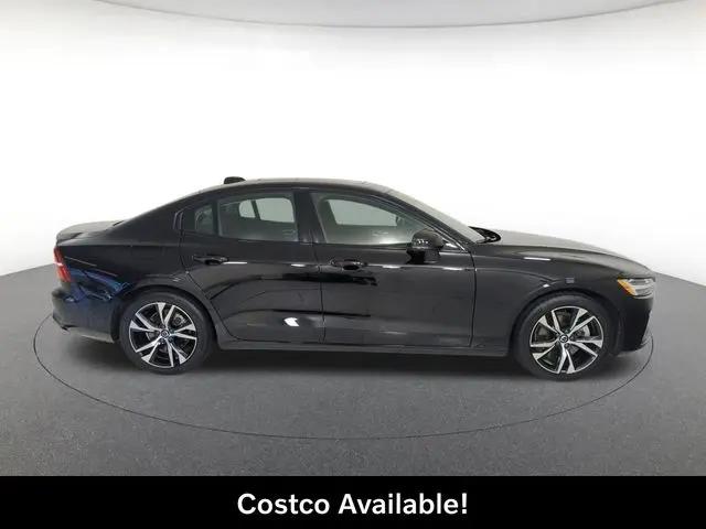 2024 Volvo S60 B5 Plus Dark Theme