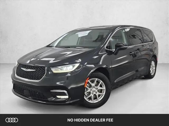 2023 Chrysler Pacifica Touring L for sale in Hardeeville, SC