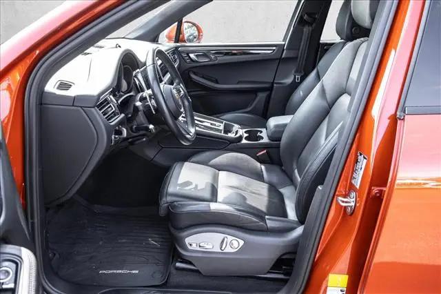 2023 Porsche Macan Macan