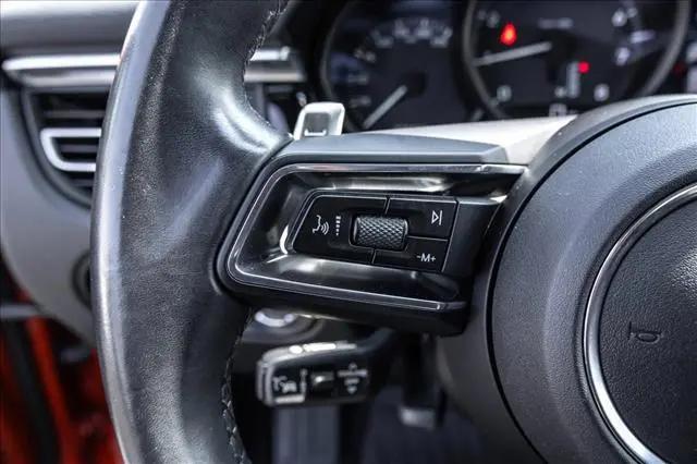 2023 Porsche Macan Macan
