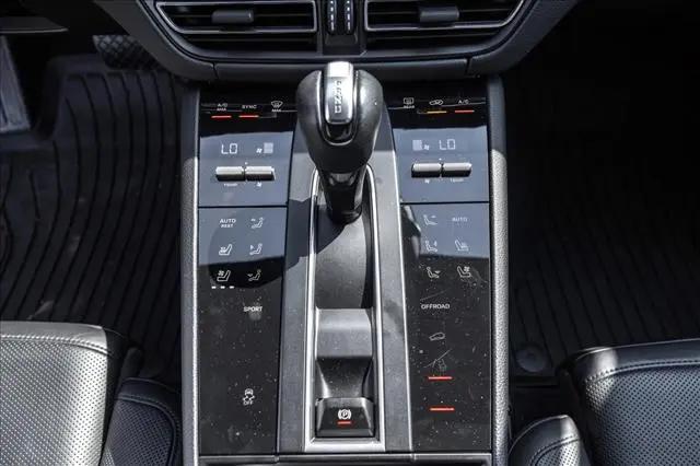 2023 Porsche Macan Macan