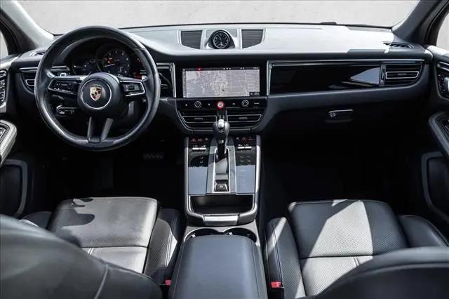2023 Porsche Macan Macan