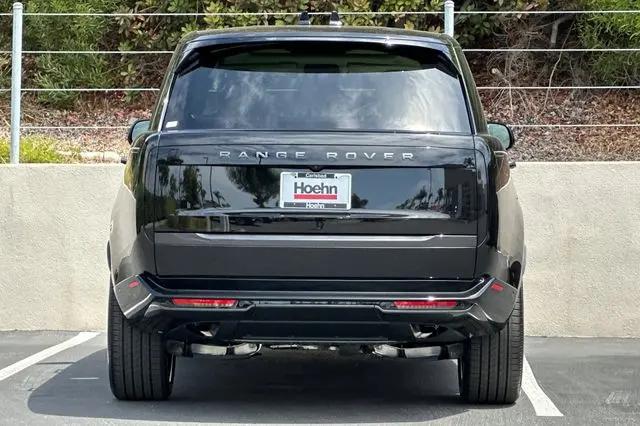 2026 Land Rover Range Rover P400 SE 7 Seat