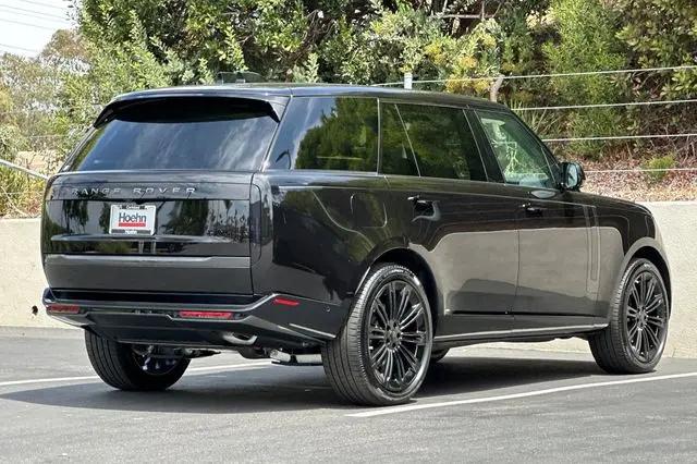 2026 Land Rover Range Rover P400 SE 7 Seat