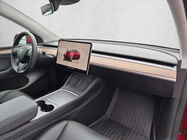 2024 Tesla Model Y Performance Dual Motor All-Wheel Drive