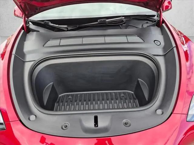 2024 Tesla Model Y Performance Dual Motor All-Wheel Drive