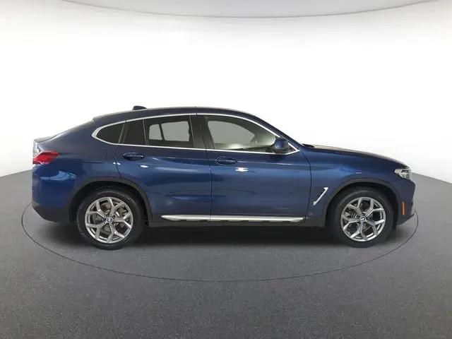 2025 BMW X4 xDrive30i