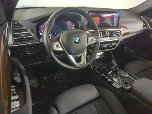 2025 BMW X4 xDrive30i