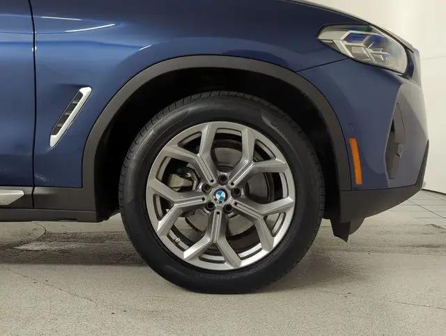 2025 BMW X4 xDrive30i