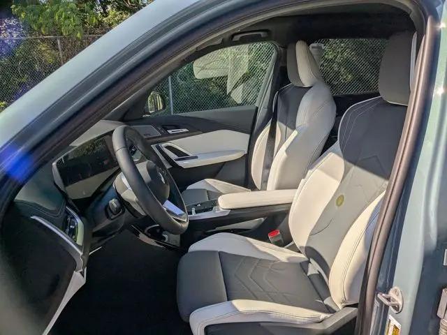 2027 BMW X1 xDrive28i