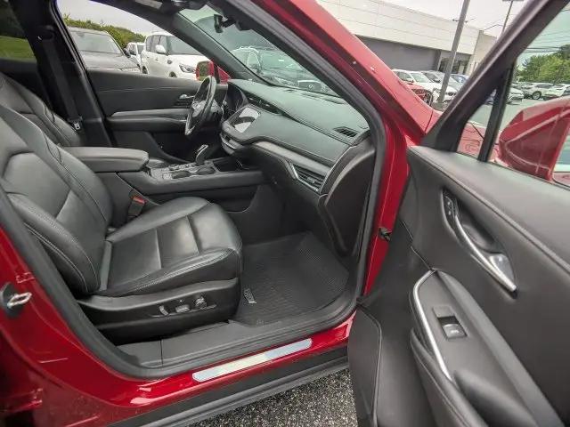 2021 Cadillac XT4 AWD Premium Luxury