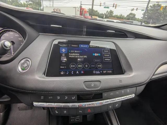 2021 Cadillac XT4 AWD Premium Luxury