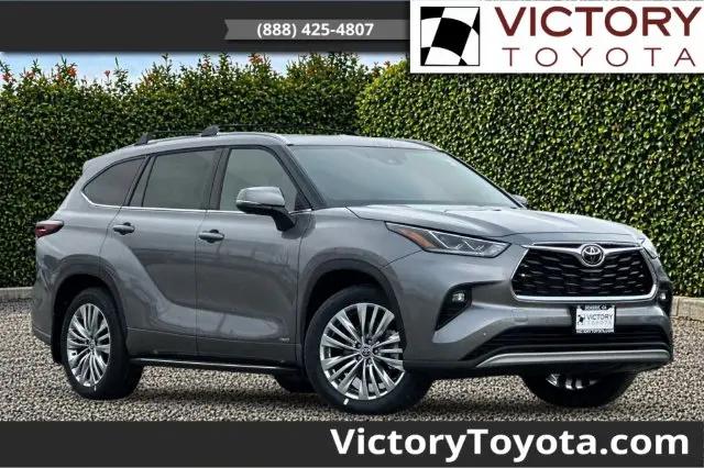 2026 Toyota Highlander Hybrid Platinum for sale in Seaside, CA