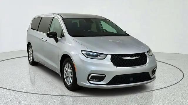 2024 Chrysler Pacifica Touring L for sale in Irving, TX