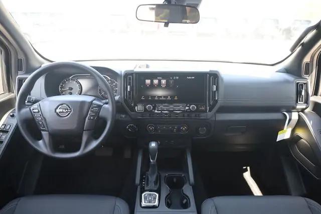 2026 Nissan Frontier Crew Cab Long Bed SV 4x4