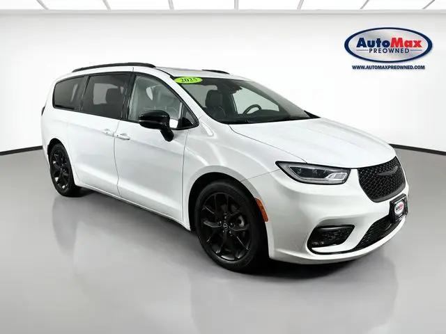 2025 Chrysler Pacifica Limited for sale in Marlborough, MA