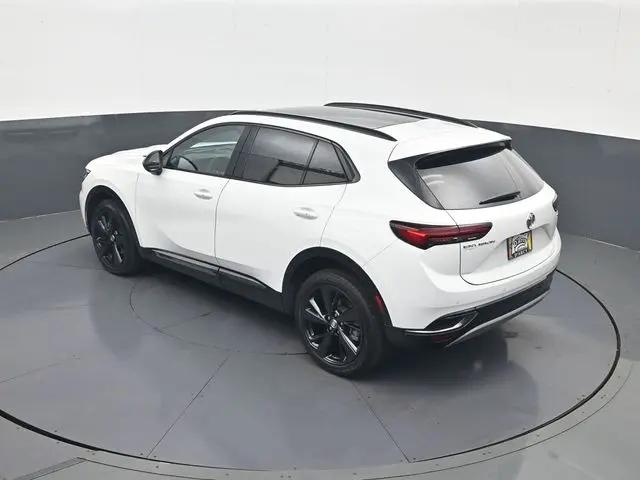 2022 Buick Envision FWD Essence
