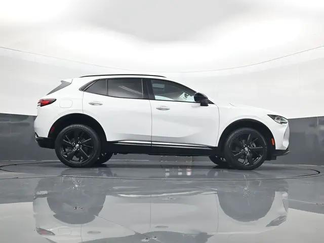 2022 Buick Envision FWD Essence