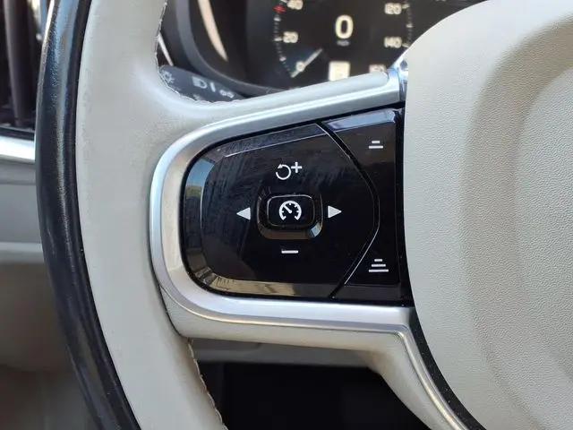 2018 Volvo S90 T5 Momentum
