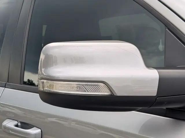 2022 Ram 1500 Big Horn Crew Cab 4x4 57 Box