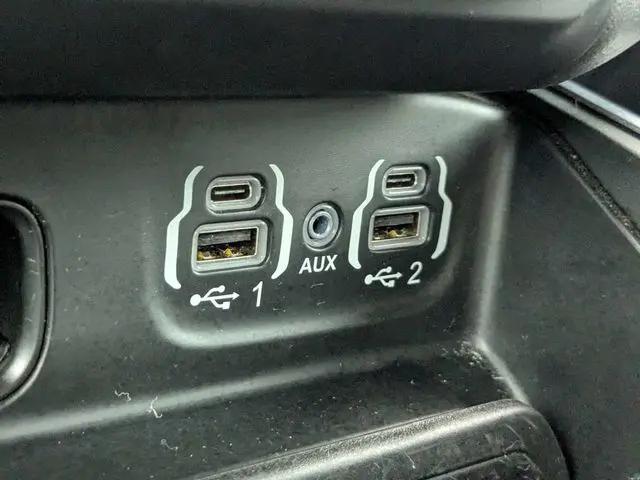 2022 Ram 1500 Big Horn Crew Cab 4x4 57 Box