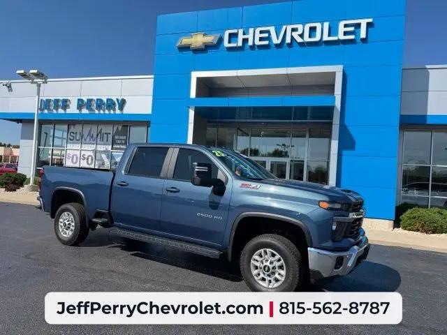 2025 Chevrolet Silverado 2500HD 4WD Crew Cab Standard Bed LT for sale in Rochelle, IL